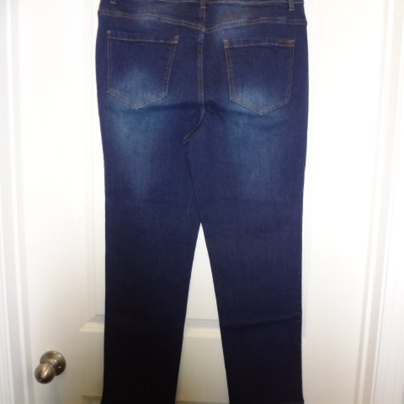 NWT-G By Giuliana Blue Zipper Jeans with Two Front and Back Pockets - Picture 3 of 3